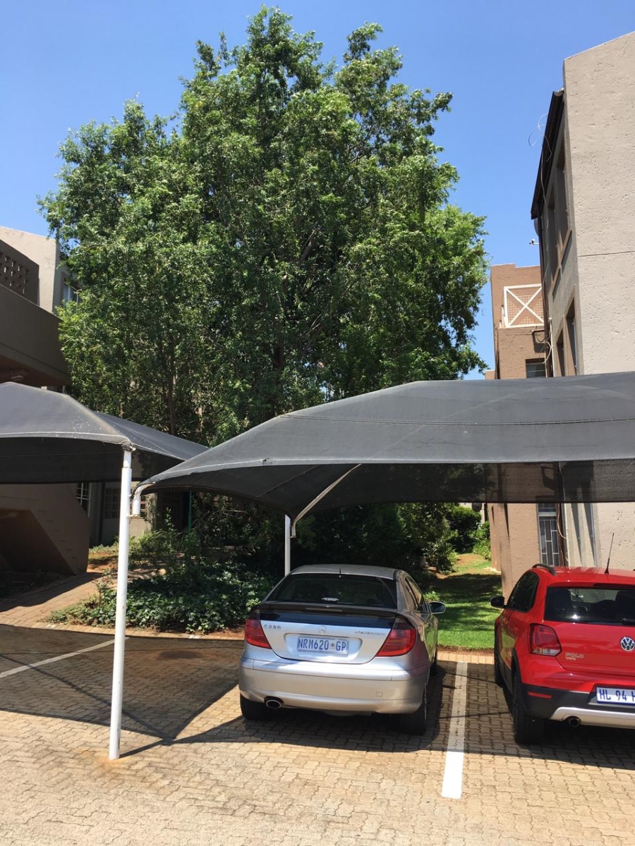 2 Bedroom Property for Sale in Suideroord Gauteng