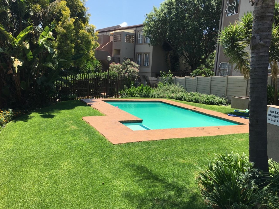 2 Bedroom Property for Sale in Suideroord Gauteng