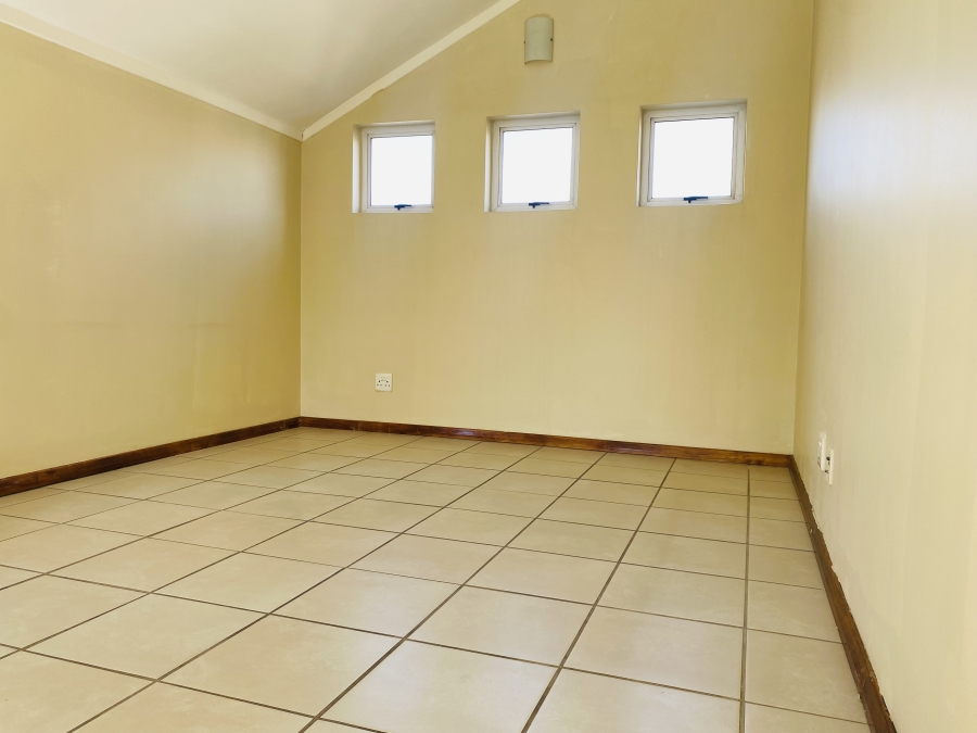 To Let 2 Bedroom Property for Rent in Bryanston Gauteng