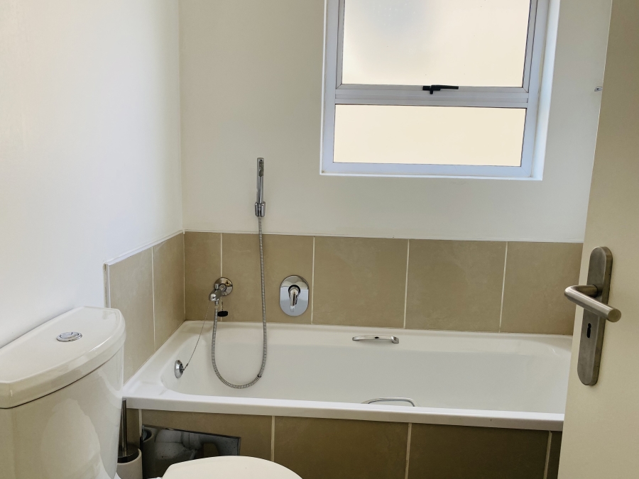 To Let 2 Bedroom Property for Rent in Bryanston Gauteng