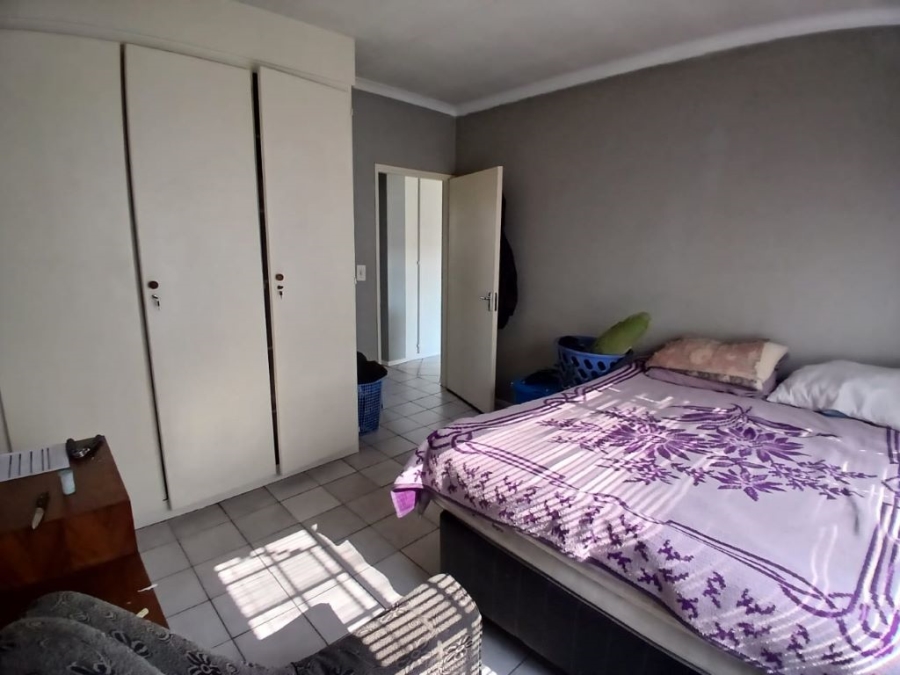 2 Bedroom Property for Sale in Brackendowns Gauteng