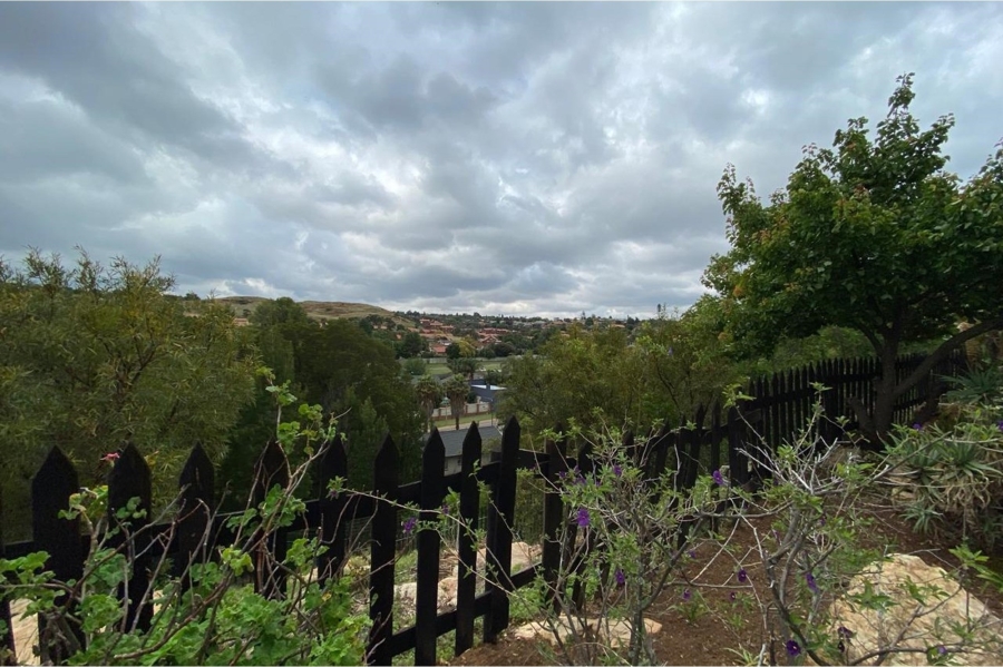 2 Bedroom Property for Sale in Wilro Park Gauteng