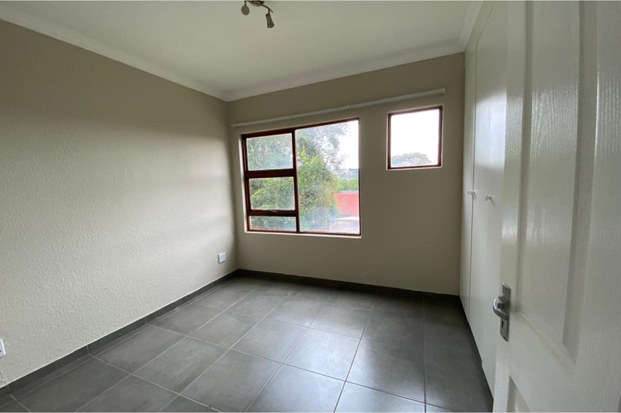 2 Bedroom Property for Sale in Wilro Park Gauteng