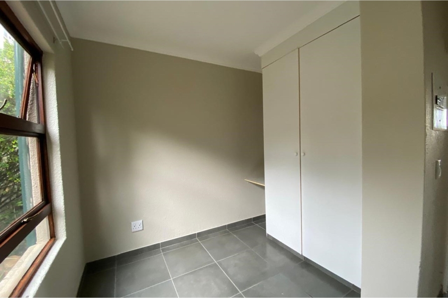 2 Bedroom Property for Sale in Wilro Park Gauteng