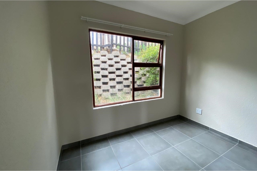 2 Bedroom Property for Sale in Wilro Park Gauteng