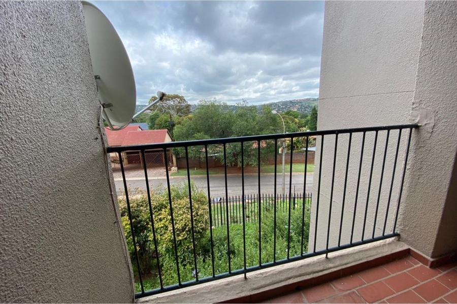 2 Bedroom Property for Sale in Wilro Park Gauteng
