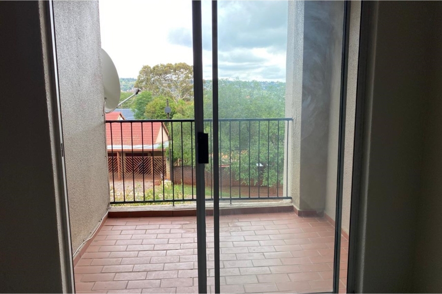 2 Bedroom Property for Sale in Wilro Park Gauteng