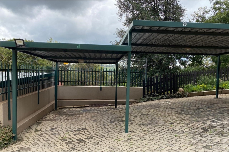 2 Bedroom Property for Sale in Wilro Park Gauteng