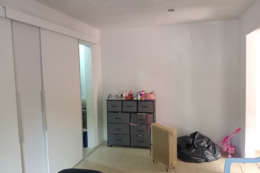 To Let 1 Bedroom Property for Rent in Lombardy East Gauteng