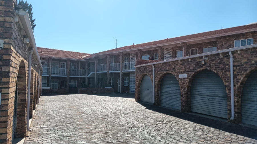 2 Bedroom Property for Sale in Edleen Gauteng