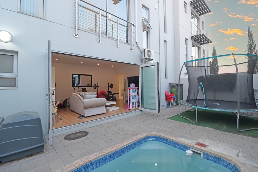 3 Bedroom Property for Sale in Bryanston Gauteng