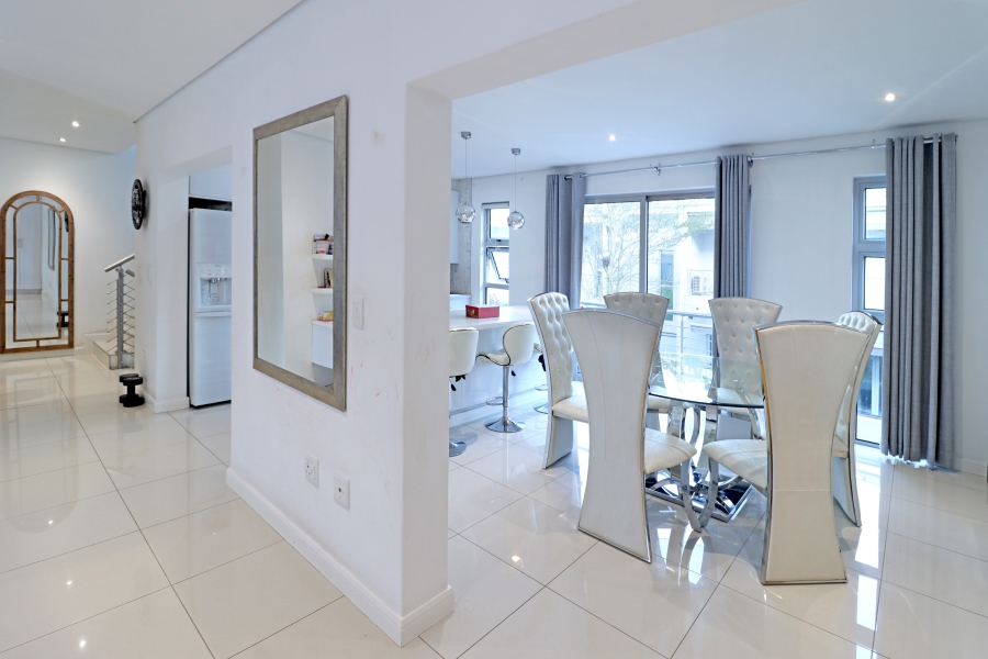 3 Bedroom Property for Sale in Bryanston Gauteng