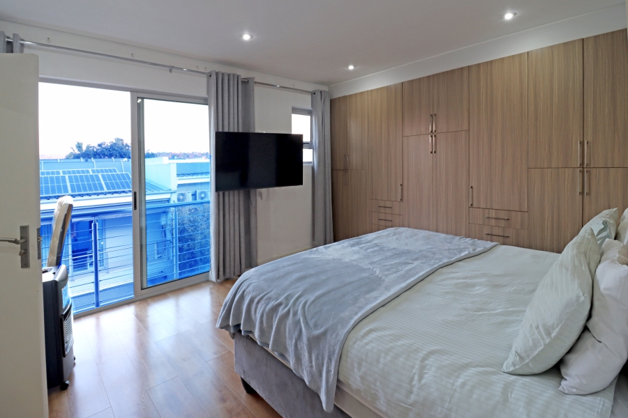 3 Bedroom Property for Sale in Bryanston Gauteng