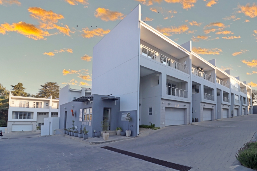 3 Bedroom Property for Sale in Bryanston Gauteng