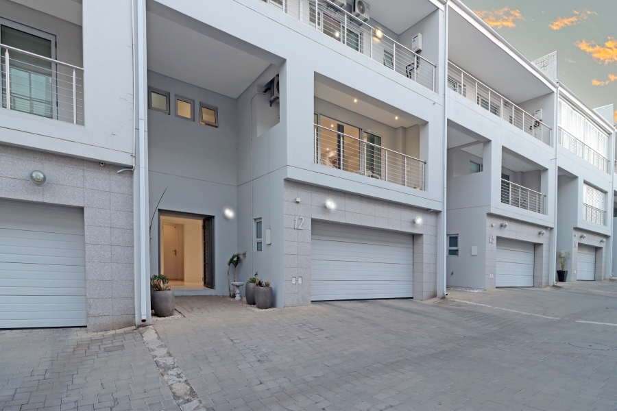 3 Bedroom Property for Sale in Bryanston Gauteng
