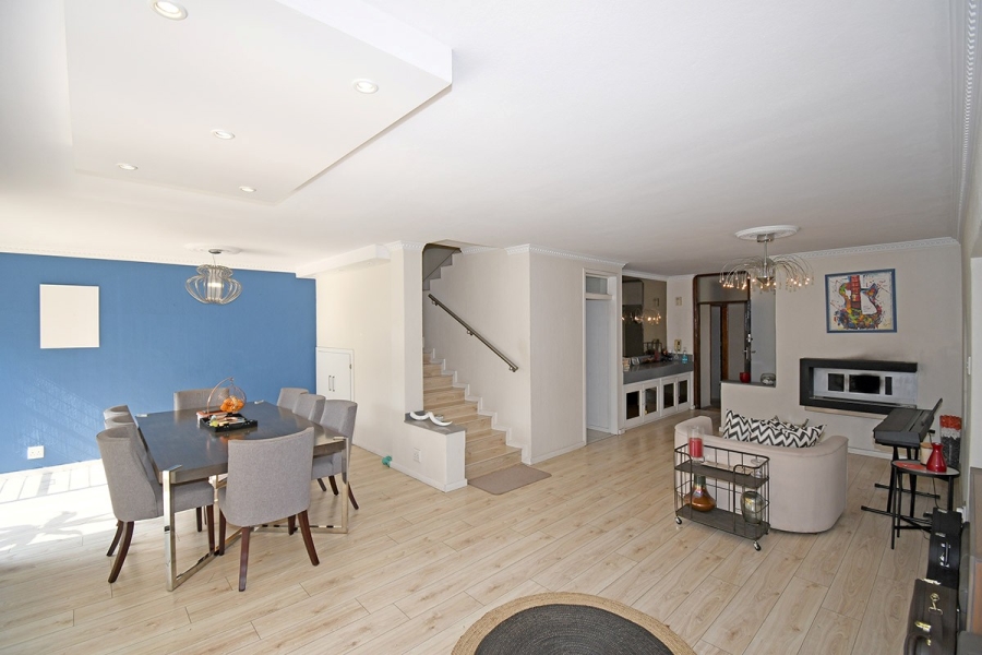 3 Bedroom Property for Sale in Atholl Gardens Gauteng