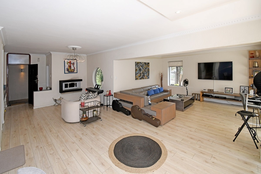 3 Bedroom Property for Sale in Atholl Gardens Gauteng