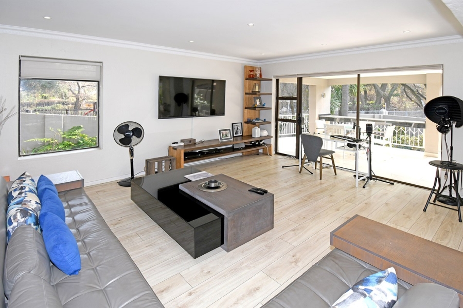 3 Bedroom Property for Sale in Atholl Gardens Gauteng