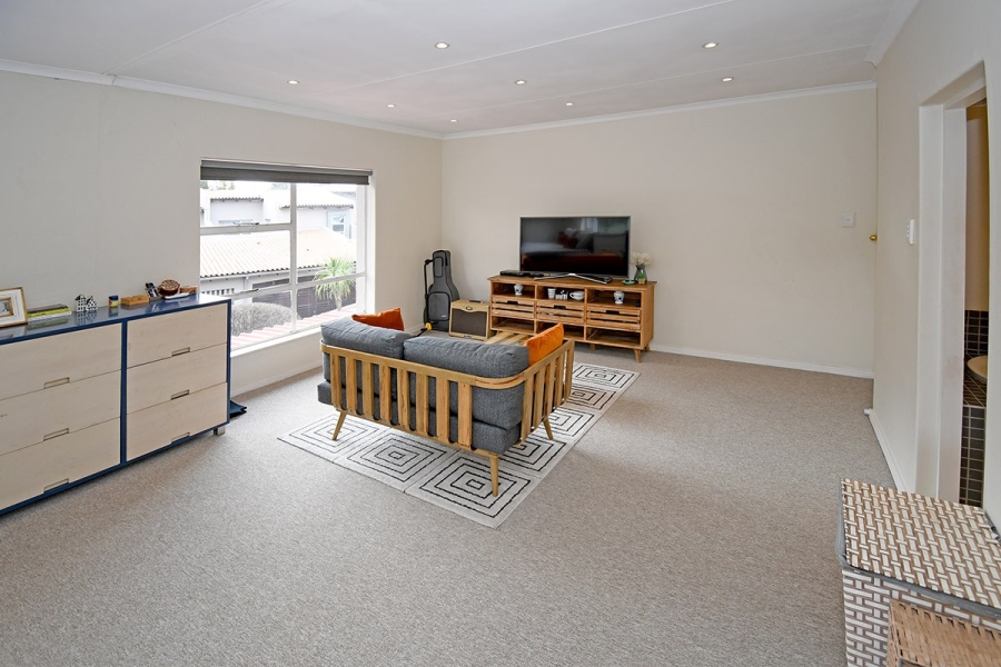 3 Bedroom Property for Sale in Atholl Gardens Gauteng