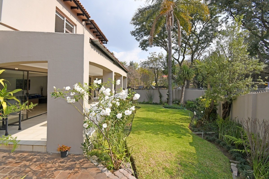 3 Bedroom Property for Sale in Atholl Gardens Gauteng