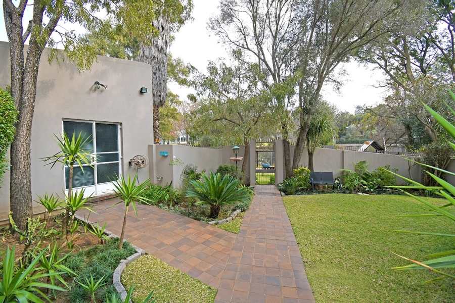 3 Bedroom Property for Sale in Atholl Gardens Gauteng