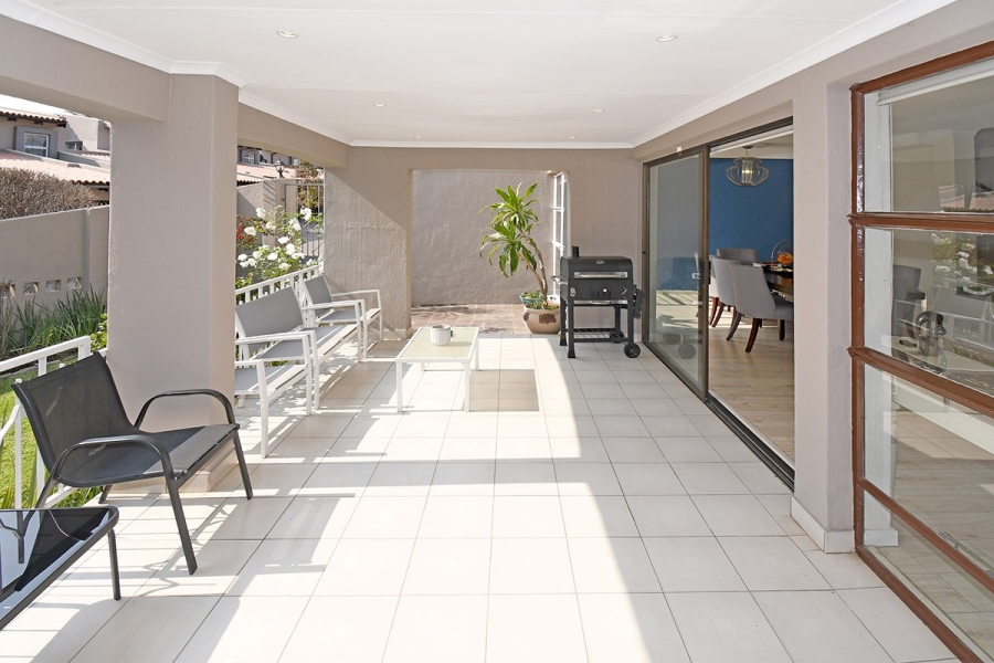 3 Bedroom Property for Sale in Atholl Gardens Gauteng