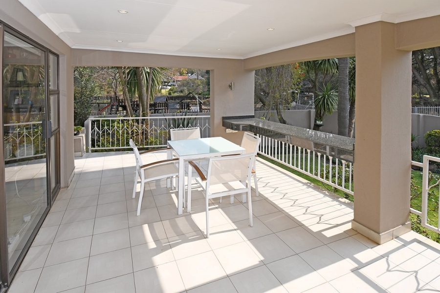 3 Bedroom Property for Sale in Atholl Gardens Gauteng