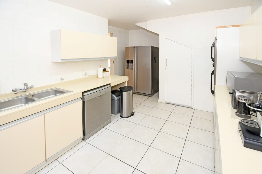 3 Bedroom Property for Sale in Atholl Gardens Gauteng