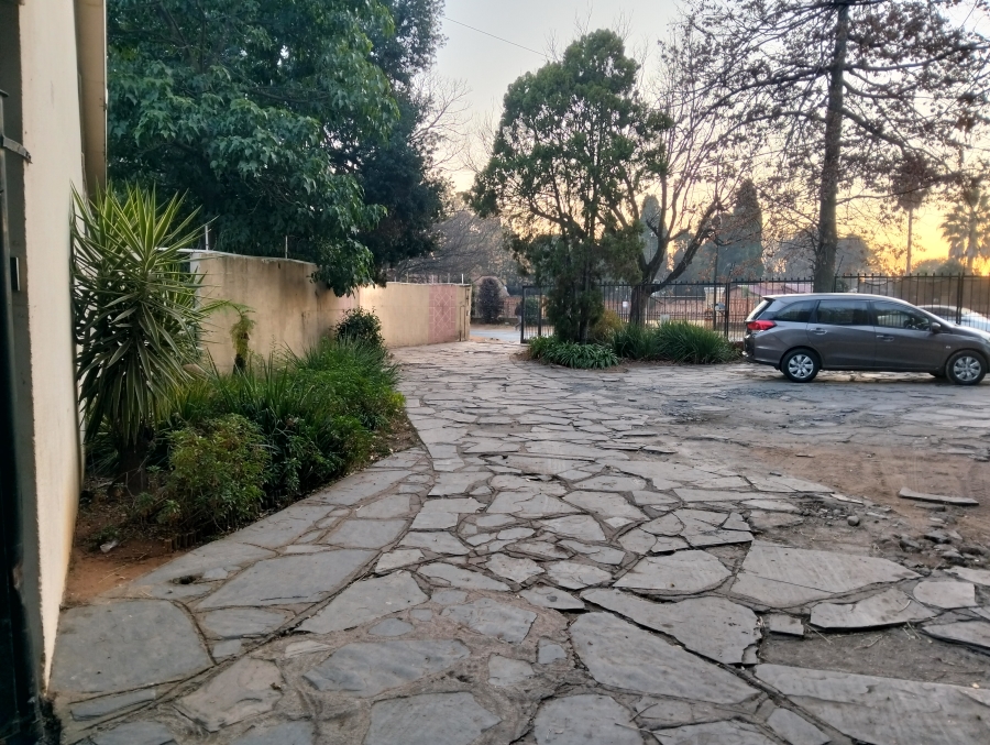 8 Bedroom Property for Sale in Ferndale Gauteng