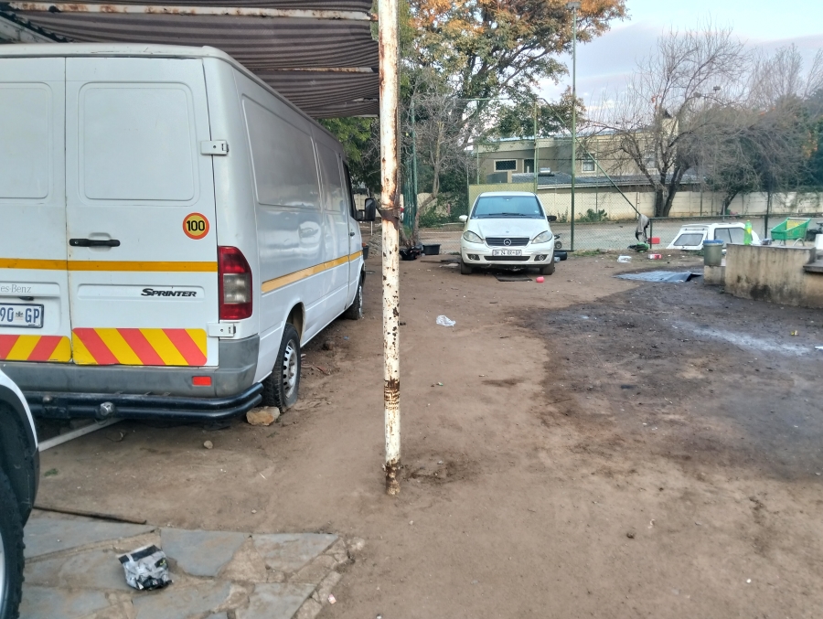 8 Bedroom Property for Sale in Ferndale Gauteng