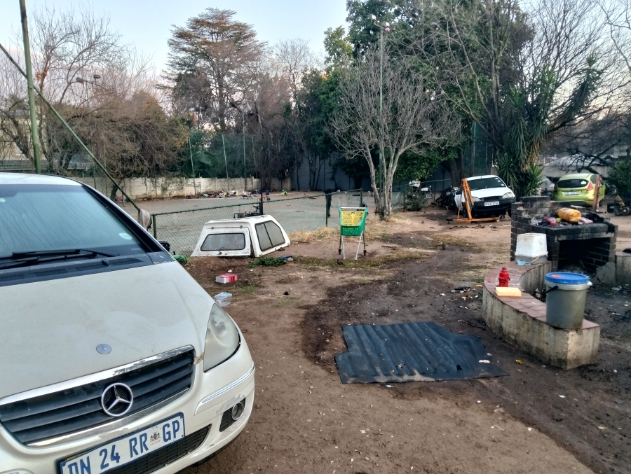 8 Bedroom Property for Sale in Ferndale Gauteng