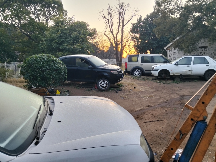 8 Bedroom Property for Sale in Ferndale Gauteng