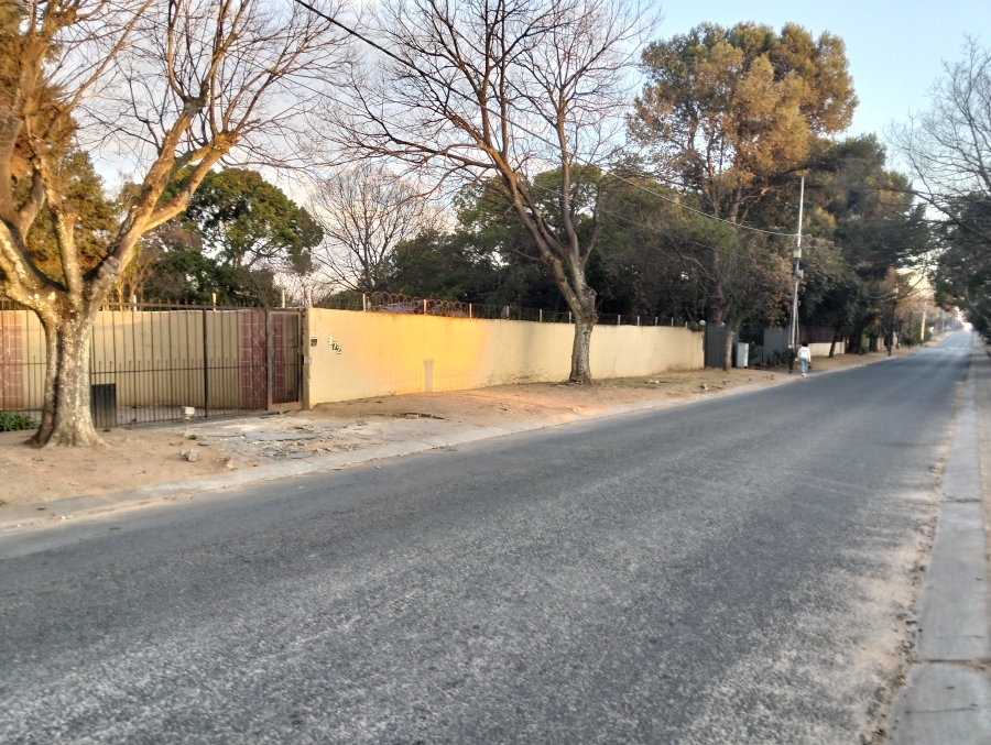 8 Bedroom Property for Sale in Ferndale Gauteng