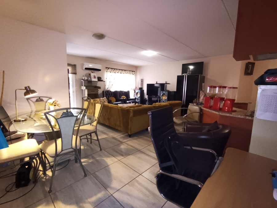 To Let 2 Bedroom Property for Rent in Dainfern Gauteng
