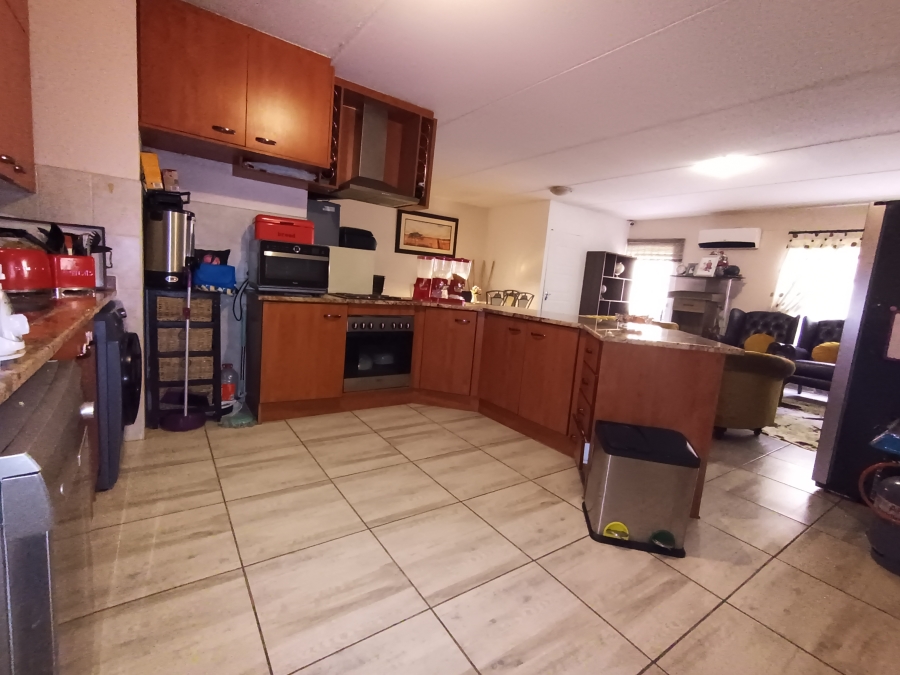 To Let 2 Bedroom Property for Rent in Dainfern Gauteng