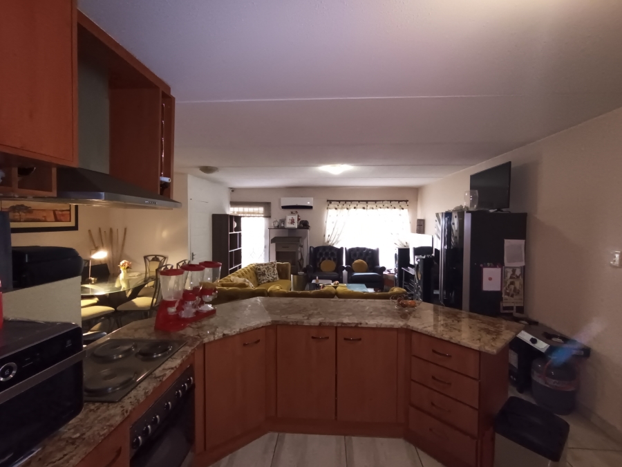 To Let 2 Bedroom Property for Rent in Dainfern Gauteng