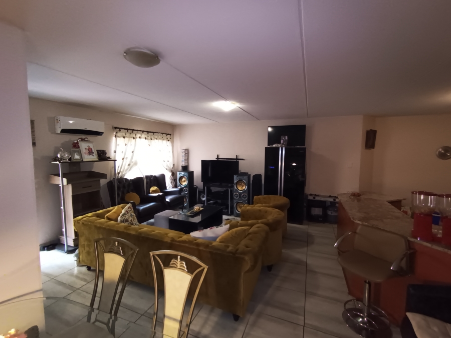 To Let 2 Bedroom Property for Rent in Dainfern Gauteng