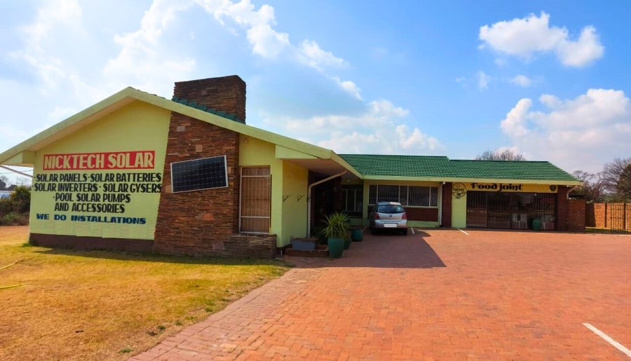 4 Bedroom Property for Sale in Selcourt Gauteng