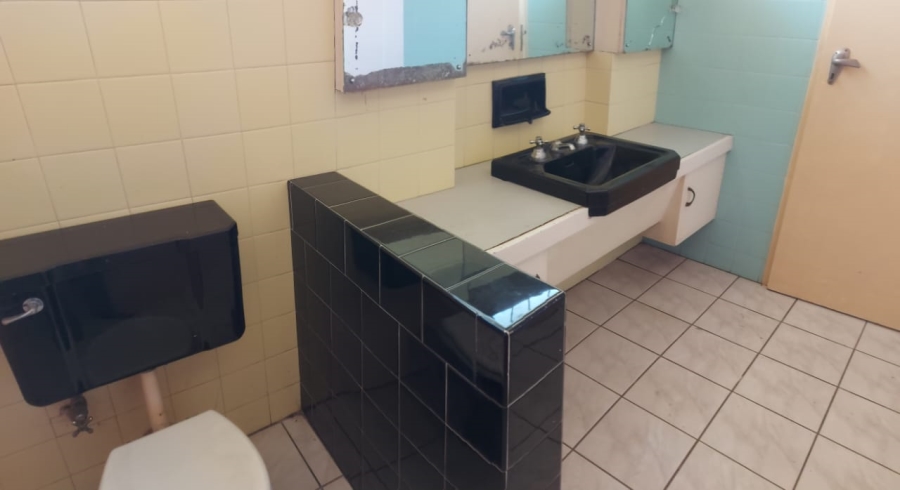 4 Bedroom Property for Sale in Selcourt Gauteng