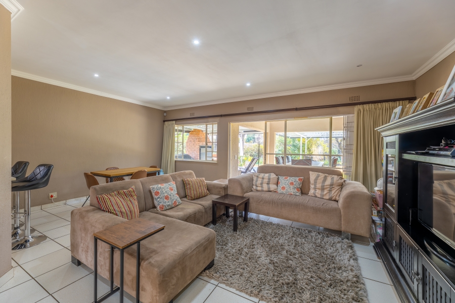 3 Bedroom Property for Sale in Douglasdale Gauteng
