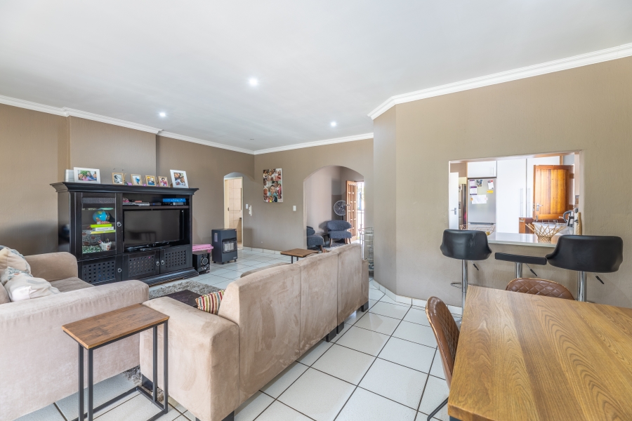 3 Bedroom Property for Sale in Douglasdale Gauteng