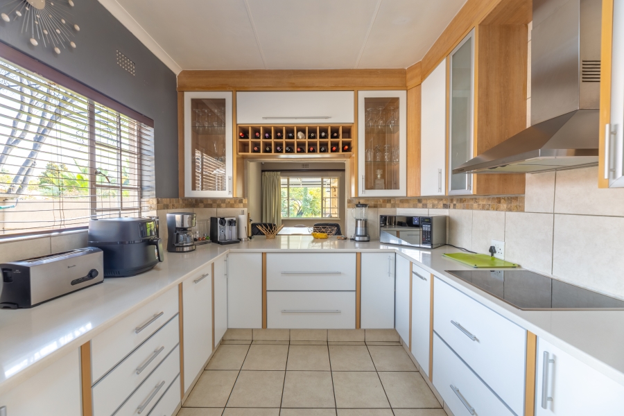 3 Bedroom Property for Sale in Douglasdale Gauteng