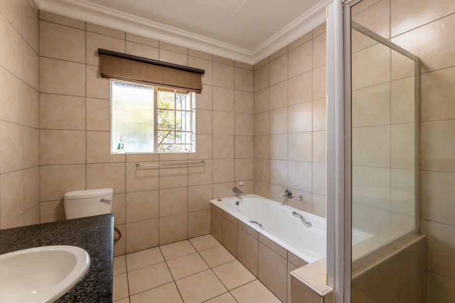3 Bedroom Property for Sale in Douglasdale Gauteng
