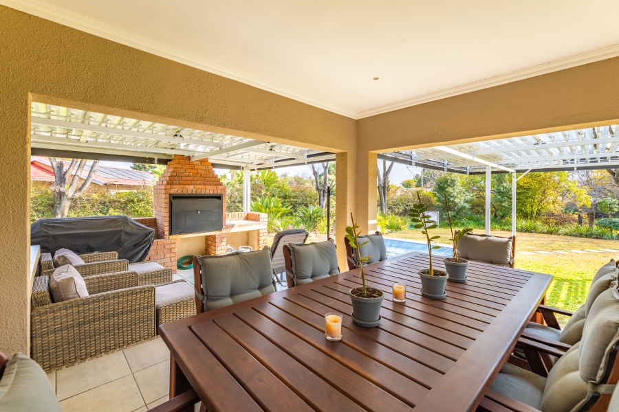 3 Bedroom Property for Sale in Douglasdale Gauteng