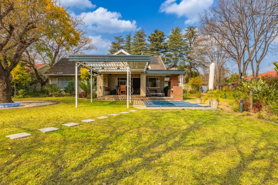 3 Bedroom Property for Sale in Douglasdale Gauteng