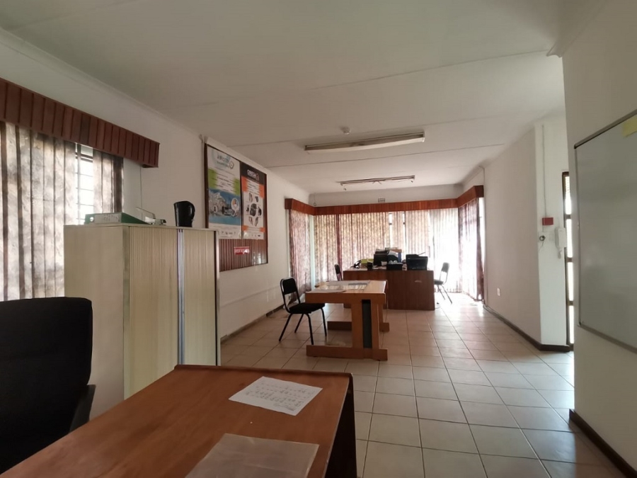 3 Bedroom Property for Sale in Robertsham Gauteng