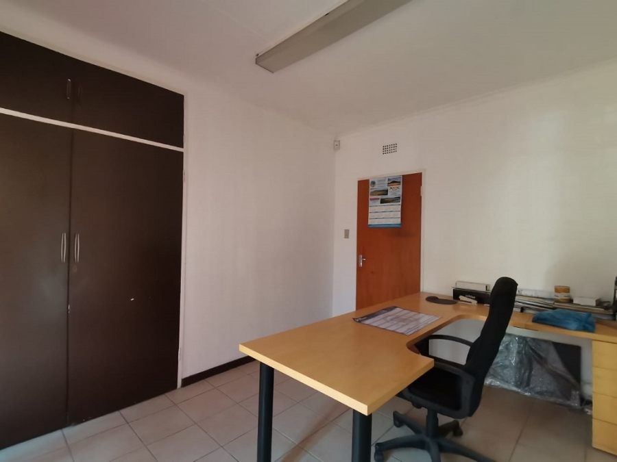 3 Bedroom Property for Sale in Robertsham Gauteng