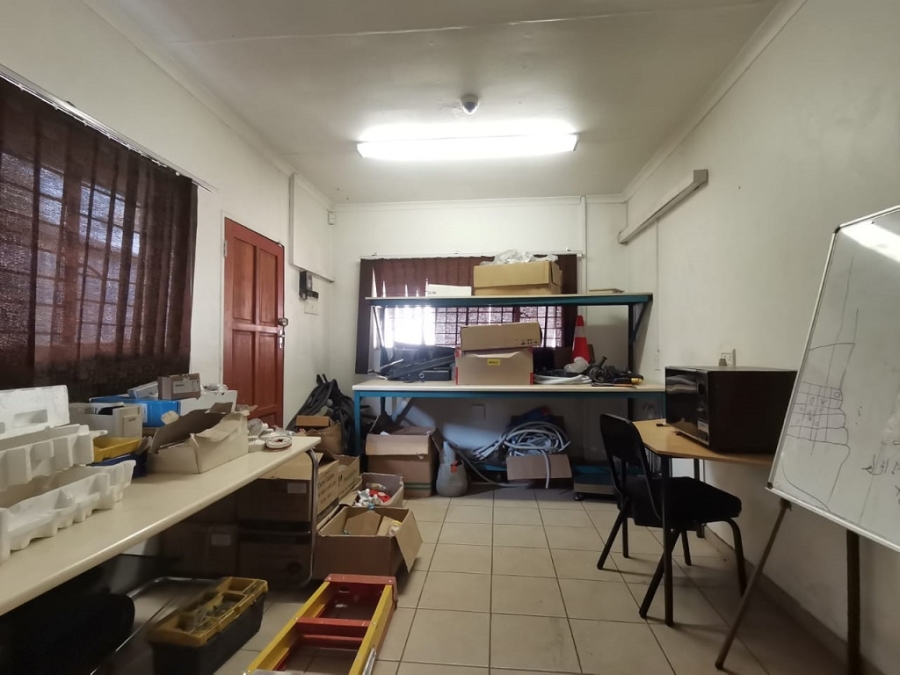3 Bedroom Property for Sale in Robertsham Gauteng