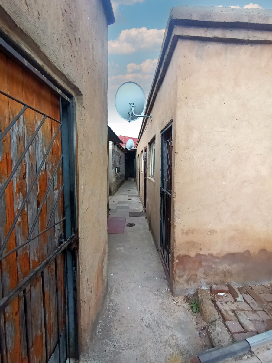 2 Bedroom Property for Sale in Cosmo City Gauteng