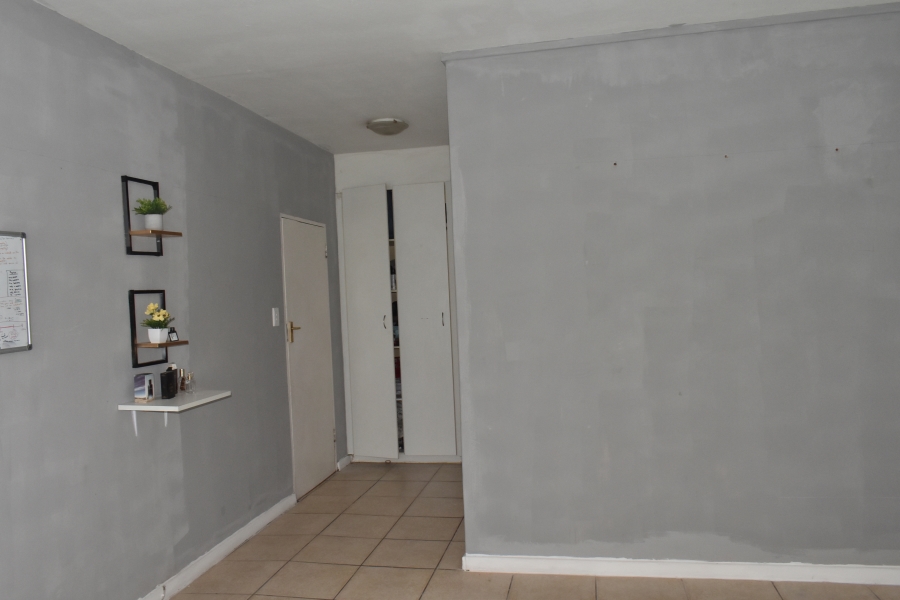 1 Bedroom Property for Sale in Sunnyside Gauteng